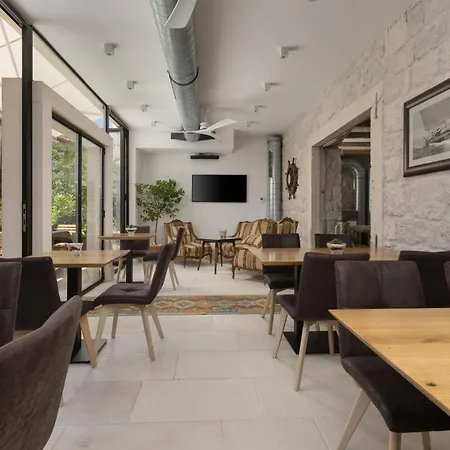 Casa Columba - Adults Only 4 Star Boutique Hotel With Outdoor Pool & Private Garden