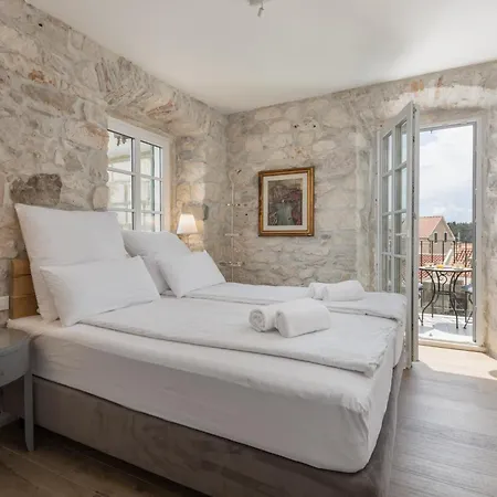 Casa Columba - Adults Only 4 Star Boutique Hotel With Outdoor Pool & Private Garden Μακάρσκα