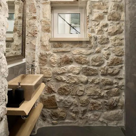 Casa Columba - Adults Only 4 Star Boutique Hotel With Outdoor Pool & Private Garden