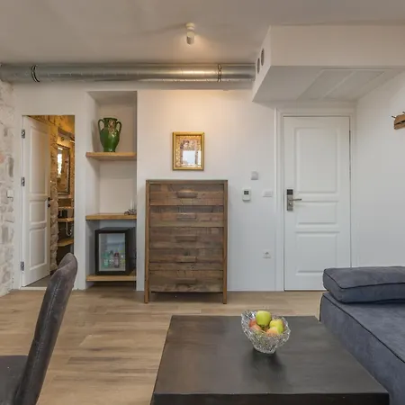 Πανσιόν Casa Columba - Adults Only 4 Star Boutique Hotel With Outdoor Pool & Private Garden 4*