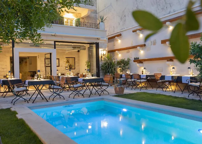 Casa Columba - Adults Only 4 Star Boutique With Outdoor Pool & Private Garden Guest house