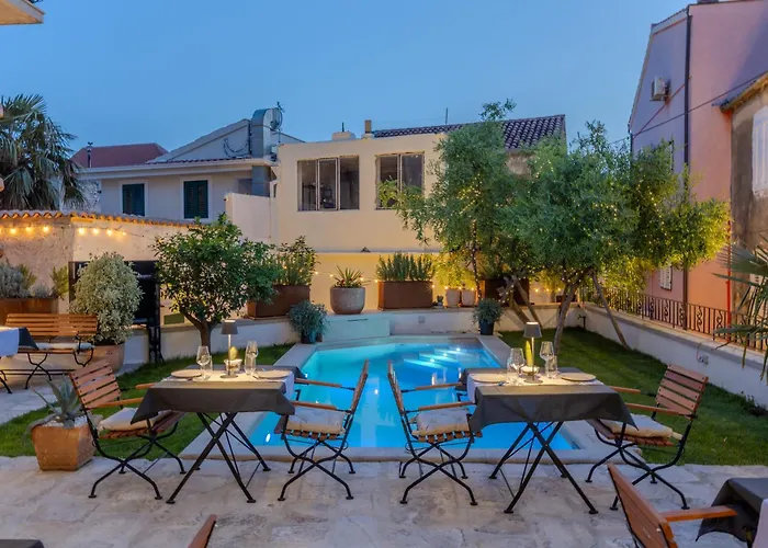 Casa Columba - Adults Only 4 Star Boutique With Outdoor Pool & Private Garden Guest house