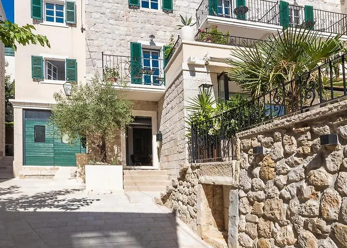 Casa Columba - Adults Only 4 Star Boutique With Outdoor Pool & Private Garden Makarska