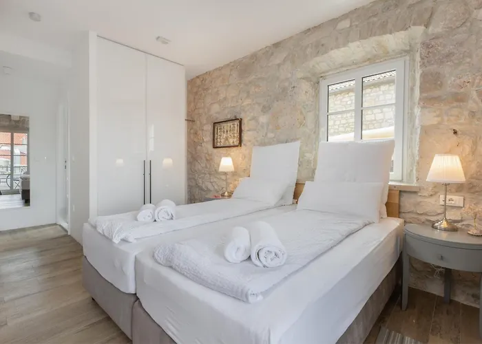 Guest house Casa Columba - Adults Only 4 Star Boutique With Outdoor Pool & Private Garden Makarska