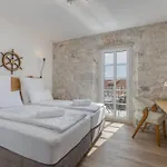 Maison d'hôtes Casa Columba - Adults Only 4 Star Boutique With Outdoor Pool & Private Garden 4*