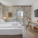 Maison d'hôtes Casa Columba - Adults Only 4 Star Boutique With Outdoor Pool & Private Garden