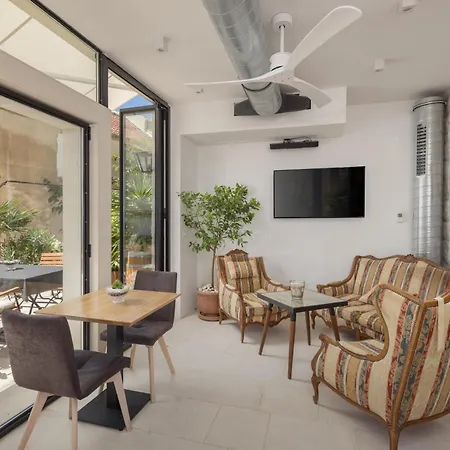 New - Casa Columba - 4 Star Design Boutique With Outdoor Pool & Private Garden (adults Only) بيت ضيافة 4*