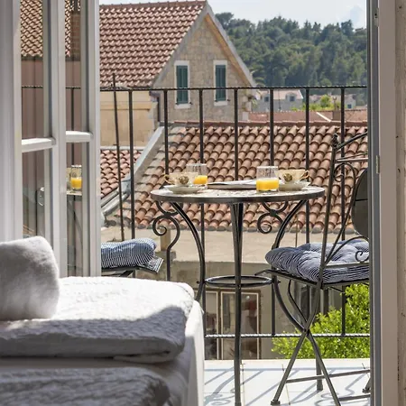 Casa Columba - 4 Star Design Boutique With Outdoor Pool & Private Garden (adults Only) Pensionat Makarska