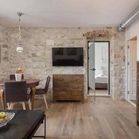 Casa Columba - 4 Star Design Boutique With Outdoor Pool & Private Garden (adults Only) Pensionat Makarska