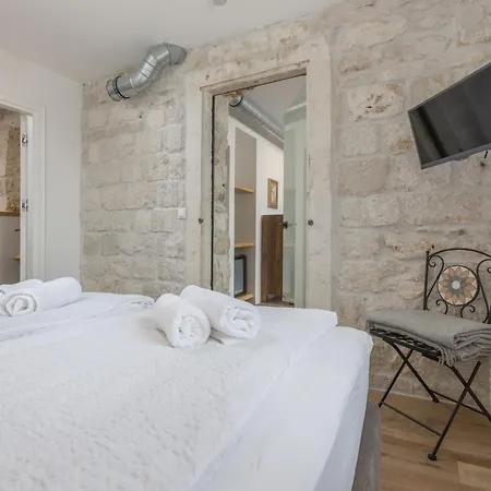New - Casa Columba - 4 Star Design Boutique With Outdoor Pool & Private Garden (adults Only) ماكارسكا