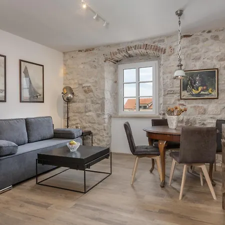 Pensionat Casa Columba - 4 Star Design Boutique With Outdoor Pool & Private Garden (adults Only) Makarska