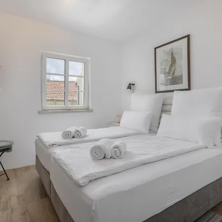 New - Casa Columba - 4 Star Design Boutique With Outdoor Pool & Private Garden (adults Only) 게스트하우스 4*