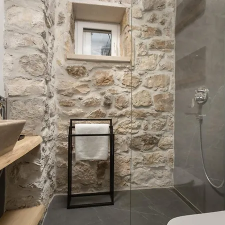 Casa Columba - 4 Star Design Boutique With Outdoor Pool & Private Garden (adults Only) Makarska