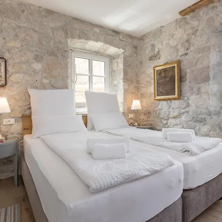 Casa Columba - 4 Star Design Boutique With Outdoor Pool & Private Garden (adults Only) Pensionat