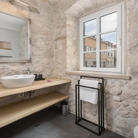 Casa Columba - 4 Star Design Boutique With Outdoor Pool & Private Garden (adults Only) Makarska