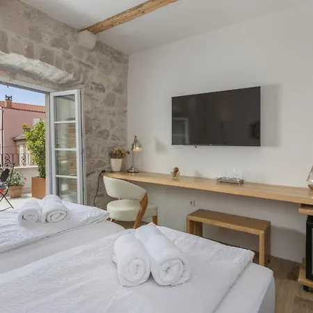 Casa Columba - Adults Only 4 Star Boutique Hotel With Outdoor Pool & Private Garden Maison d'hôtes Makarska