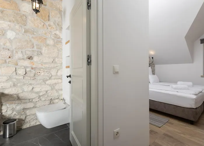 게스트하우스 Casa Columba - Adults Only 4 Star Boutique With Outdoor Pool & Private Garden 4*