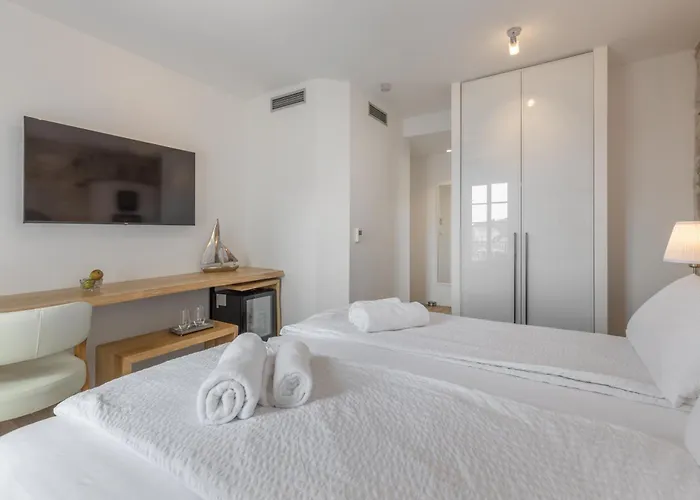 Casa Columba - Adults Only 4 Star Boutique With Outdoor Pool & Private Garden 마카르스카