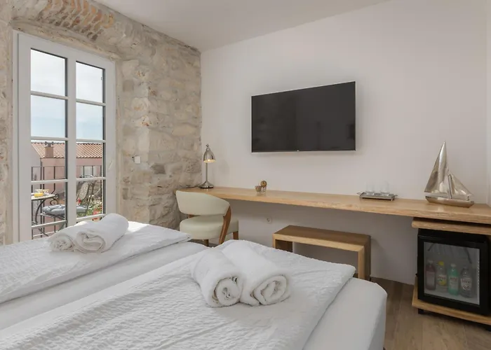 Casa Columba - Adults Only 4 Star Boutique With Outdoor Pool & Private Garden 게스트하우스