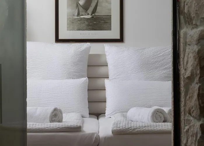 Casa Columba - Adults Only 4 Star Boutique With Outdoor Pool & Private Garden 게스트하우스