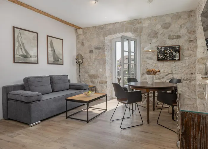 Casa Columba - Adults Only 4 Star Boutique With Outdoor Pool & Private Garden 게스트하우스