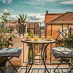 Casa Columba - Adults Only 4 Star Boutique With Outdoor Pool & Private Garden Gostinjska kuća Makarska