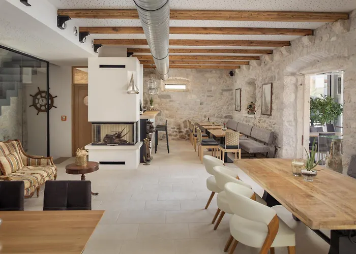 Casa Columba - Adults Only 4 Star Boutique With Outdoor Pool & Private Garden Макарська