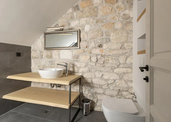 Гостьовий будинок Casa Columba - Adults Only 4 Star Boutique With Outdoor Pool & Private Garden 4*