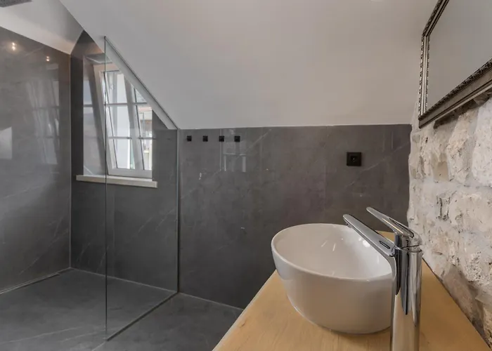 Гостьовий будинок Casa Columba - Adults Only 4 Star Boutique With Outdoor Pool & Private Garden Макарська