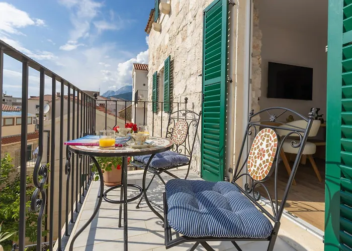 Casa Columba - Adults Only 4 Star Boutique With Outdoor Pool & Private Garden Гостьовий будинок 4*